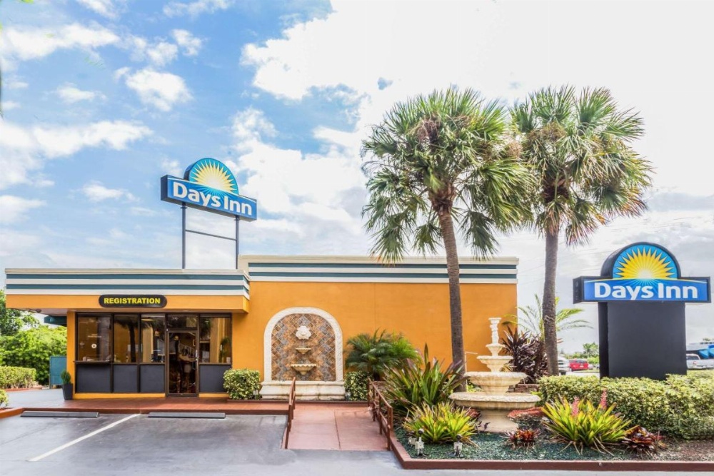 Days Inn by Wyndham Fort Lauderdale-Oakland Park Airport N Image 14
