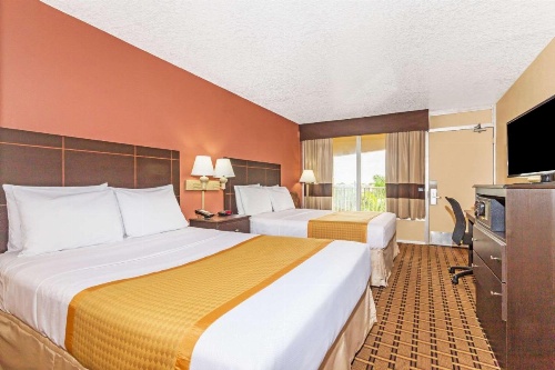Days Inn by Wyndham Fort Lauderdale-Oakland Park Airport N image 7